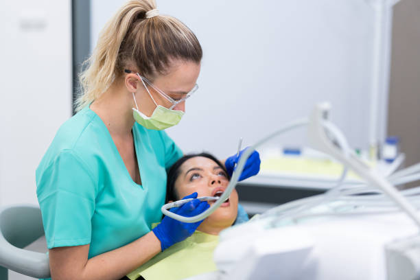 Best Emergency Treatment for Toothache in Old River Winfree, TX